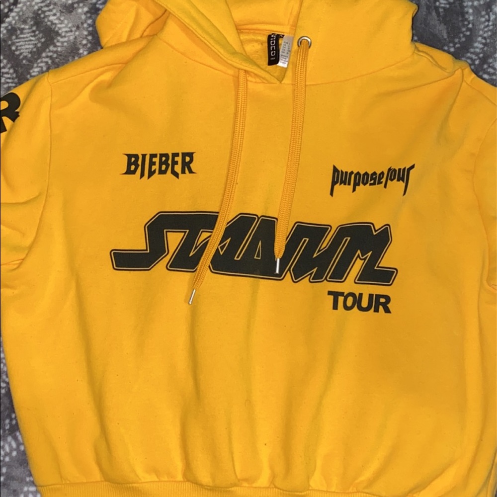 Bieber tour cropped yellow hoodie